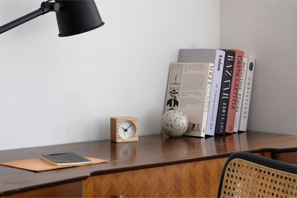 NEUT alarm clock